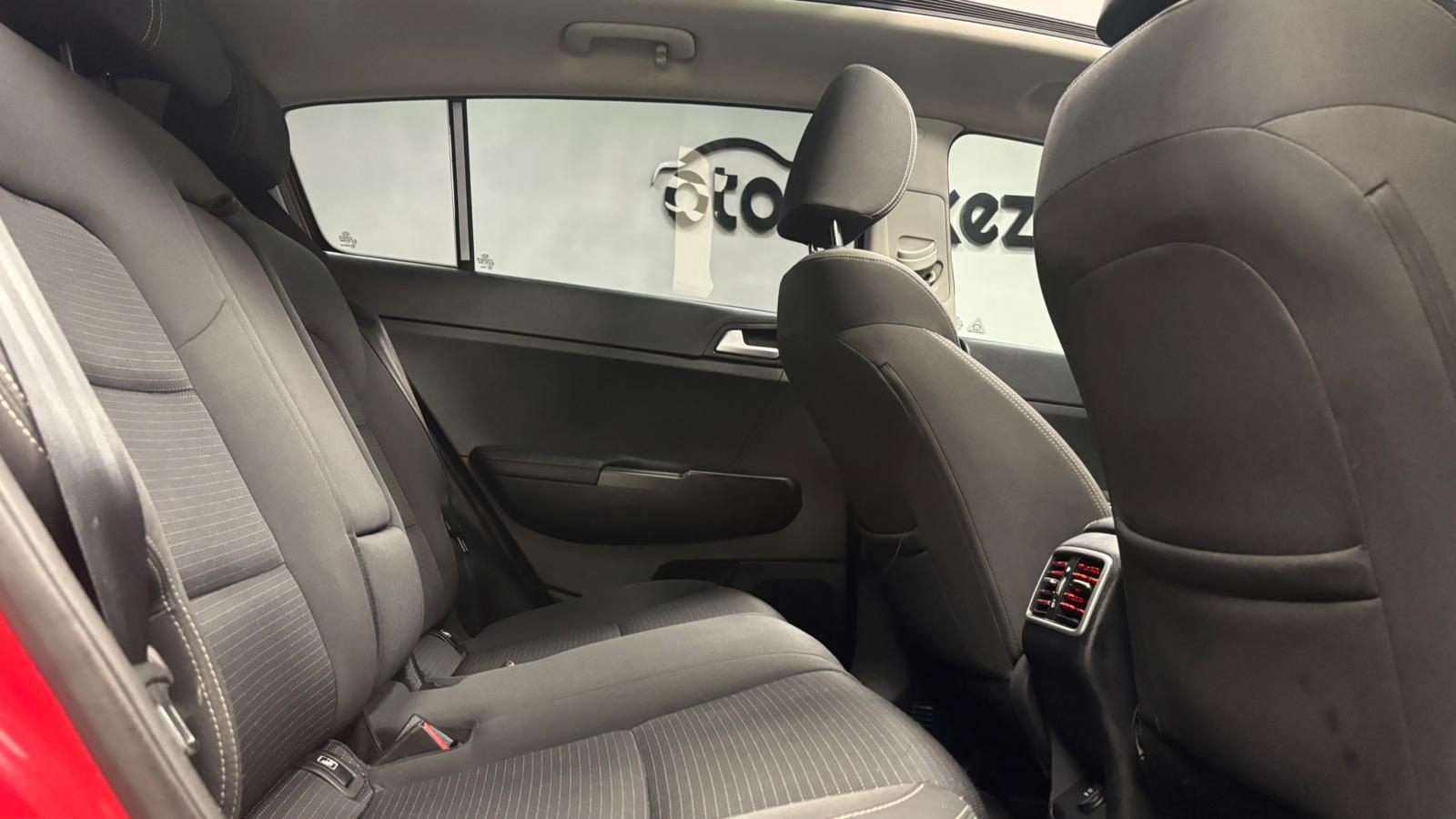 KIA SPORTAGE 9